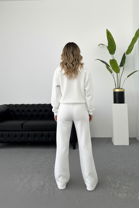 STYLIN’ Women's 2-Piece Sweatsuit- : Premium Fleece Zip-Up Jacket and Wide-Leg Joggers , Urban Comfort Set - Breathable Windproof Zip-Up Sweatshirt & Tailored Sweatpants.