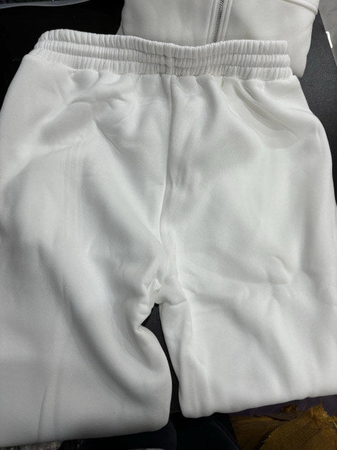 STYLIN’ Women's 2-Piece Sweatsuit- : Premium Fleece Zip-Up Jacket and Wide-Leg Joggers , Urban Comfort Set - Breathable Windproof Zip-Up Sweatshirt & Tailored Sweatpants.